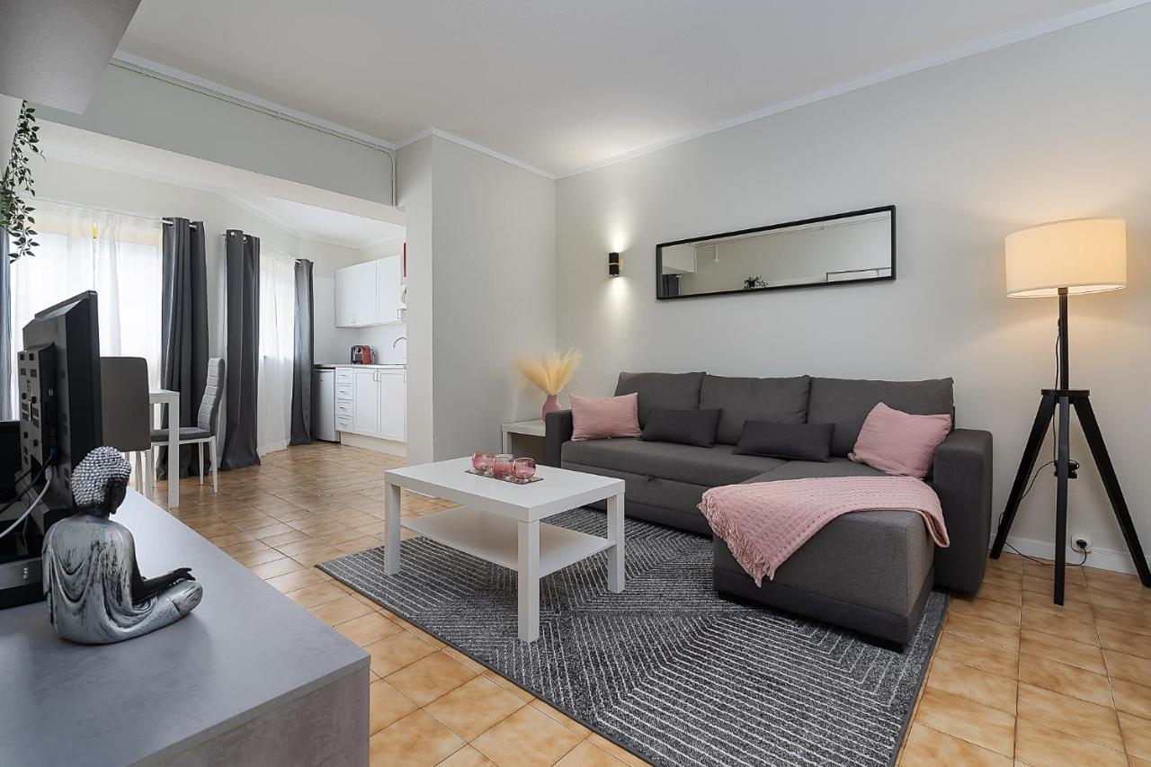 Sunny Flat W/ Balcony & Pool By Lovelystay Portimão Exterior foto